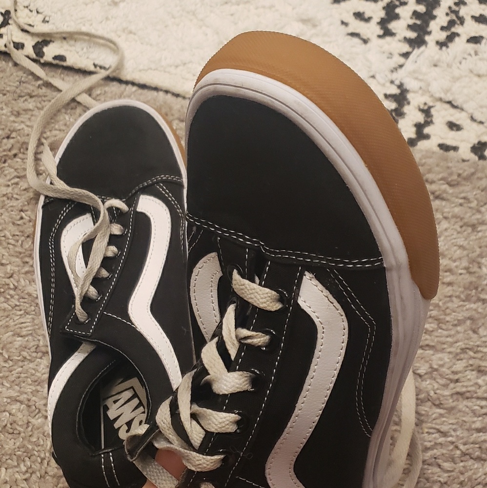 Bumper style Vans